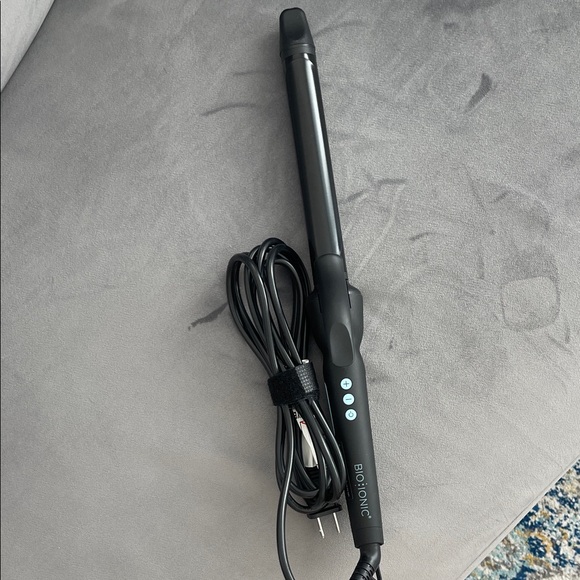 Bio Ionic Other - Bio Ionic 1” Long Barrel Curling Iron